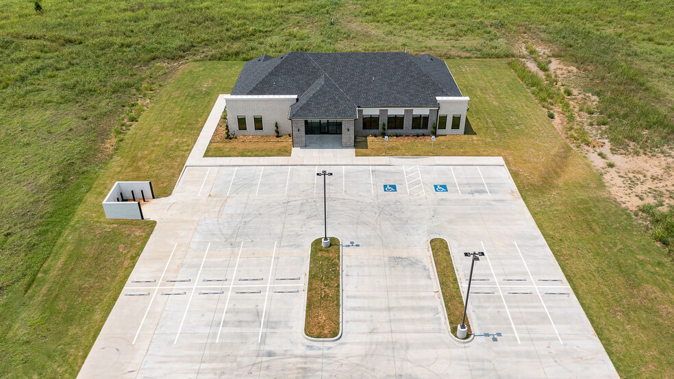 1073 NE Washington Blvd, Bartlesville, OK for lease - Aerial - Image 2 of 10