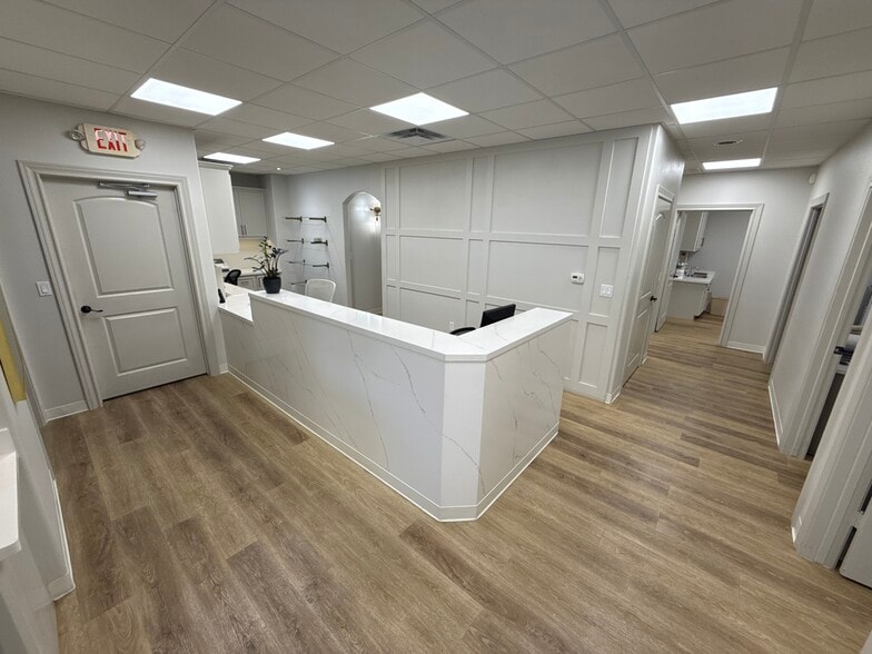 9533 Huffmeister Rd, Houston, TX for lease - Interior Photo - Image 2 of 3