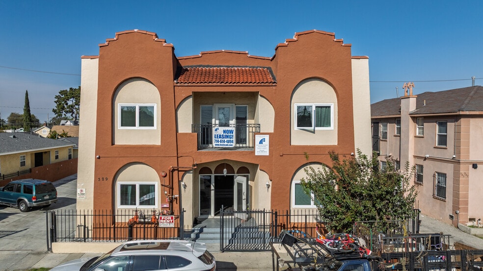 329 W Magnolia St, Compton, CA for sale - Primary Photo - Image 1 of 16