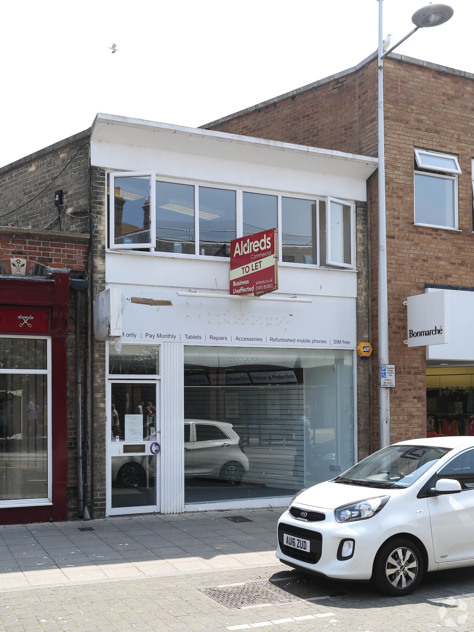 124 London Rd N, Lowestoft for sale Primary Photo- Image 1 of 1