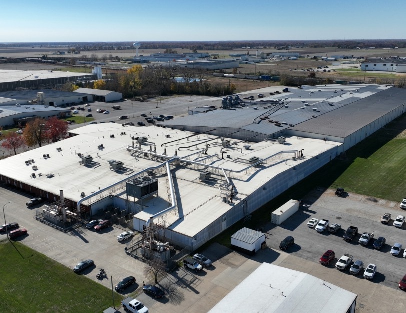 420 W Industrial Ave, Effingham, IL for lease Primary Photo- Image 1 of 24