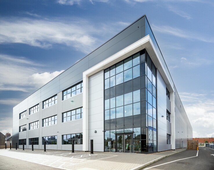 374 Ealing Rd, Wembley for lease - Building Photo - Image 2 of 5