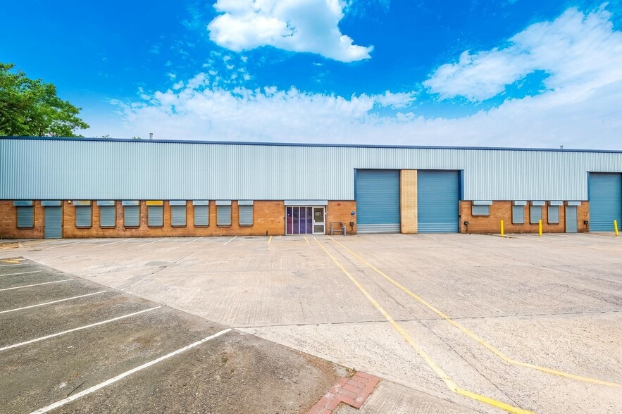 Floats Rd, Manchester for lease - Building Photo - Image 2 of 23