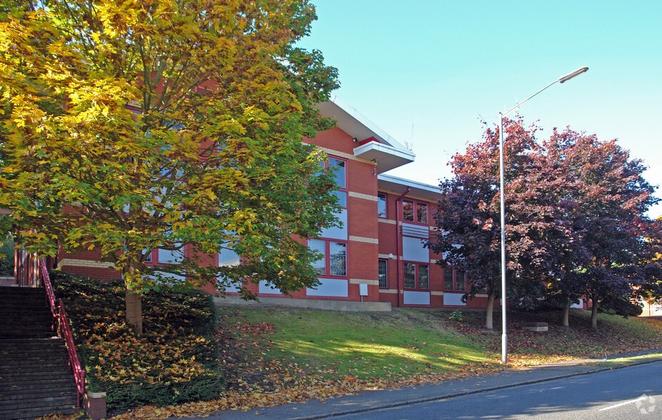 Boundary Rd, High Wycombe for lease - Building Photo - Image 2 of 4