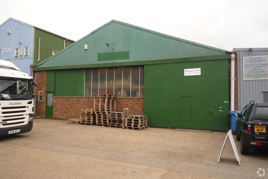 Cannon Ln, Tonbridge for sale - Primary Photo - Image 1 of 1