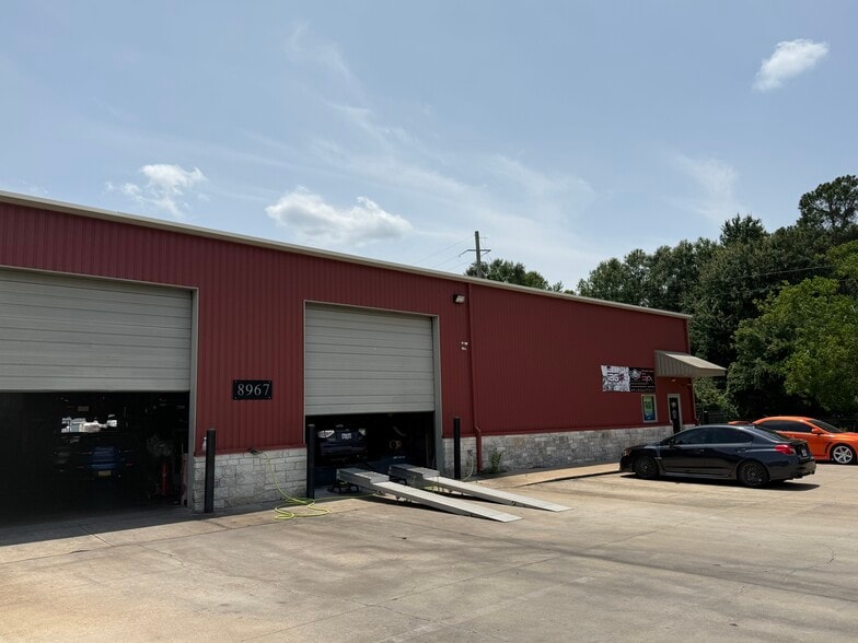 8967 Gilder Rd, Houston, TX for lease - Building Photo - Image 2 of 3