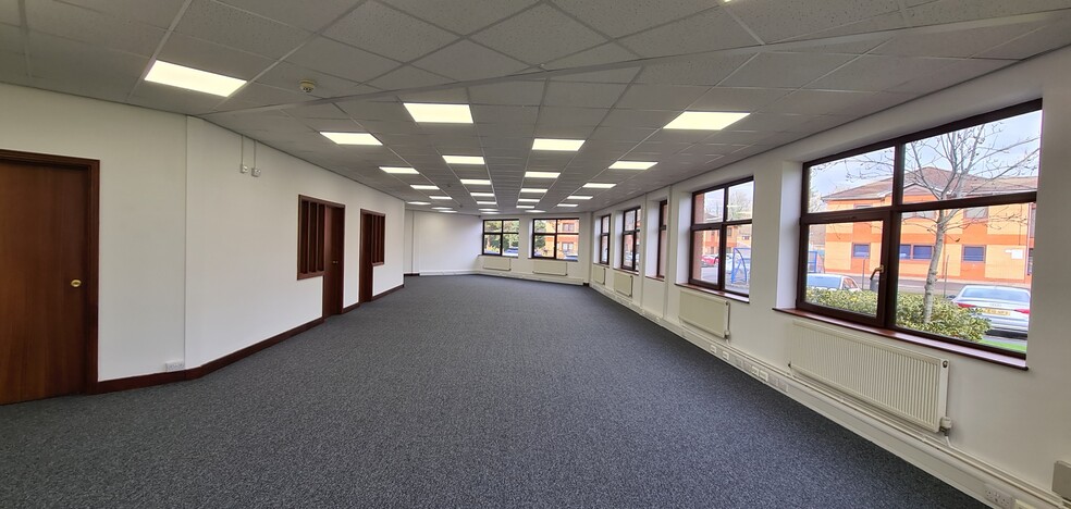 The Octagon, Van Rd, Caerphilly Business Park, Caerphilly for lease - Interior Photo - Image 3 of 17