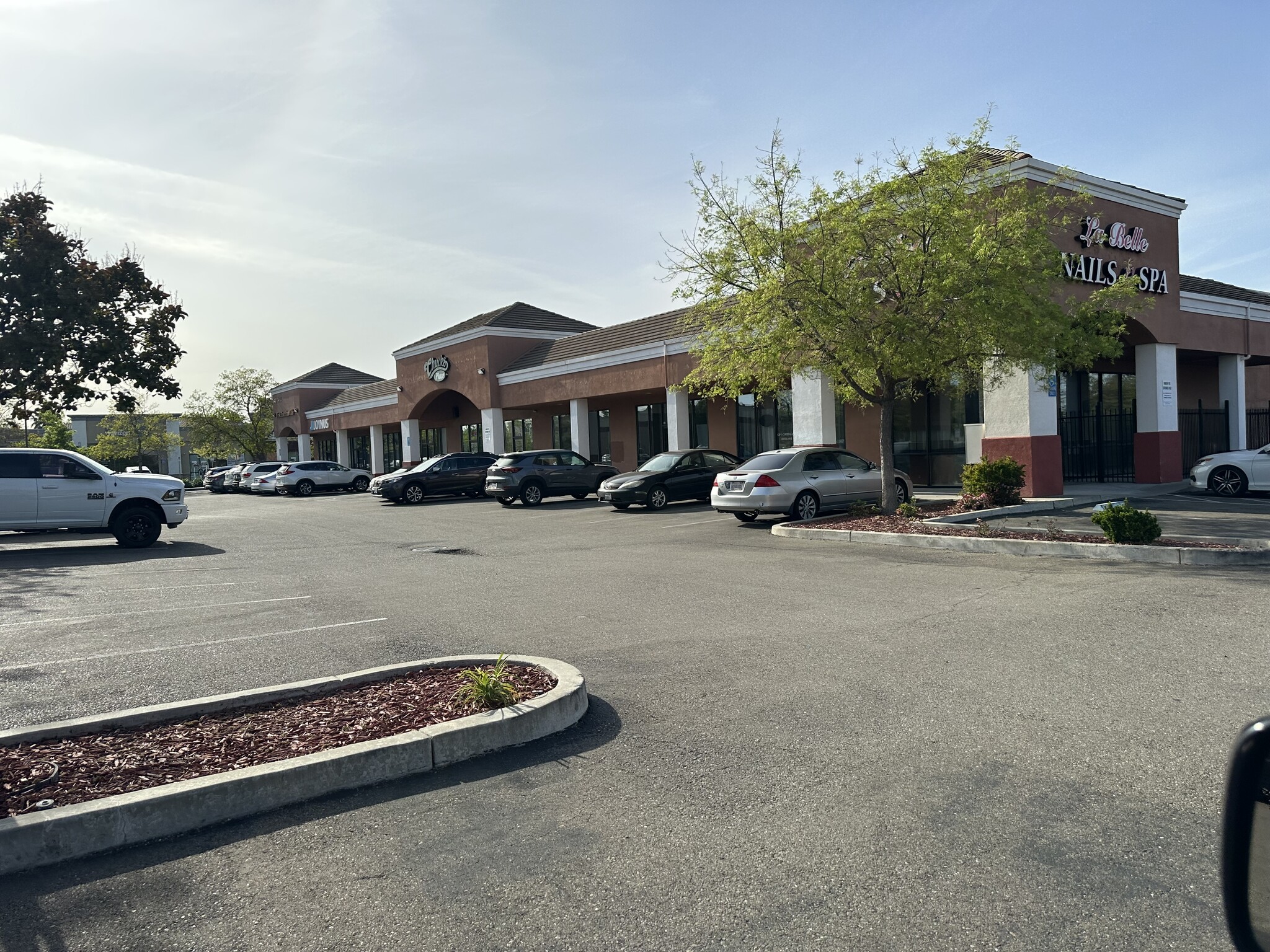 250 Commerce Ave, Manteca, CA for lease Building Photo- Image 1 of 8