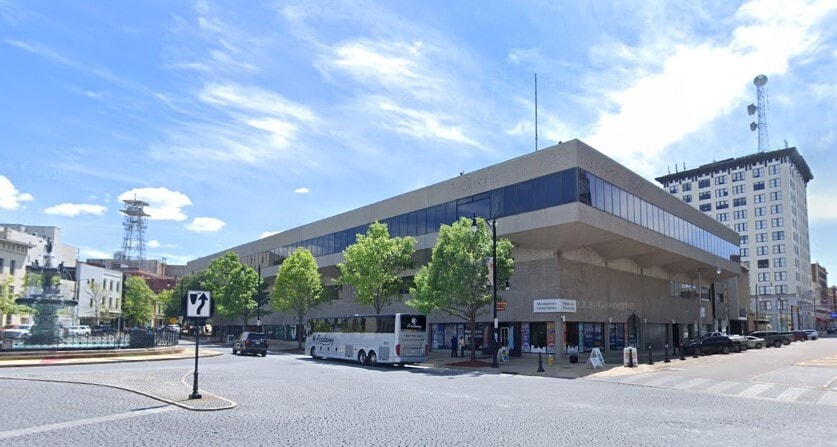 1 Dexter Plz, Montgomery, AL for lease Primary Photo- Image 1 of 8