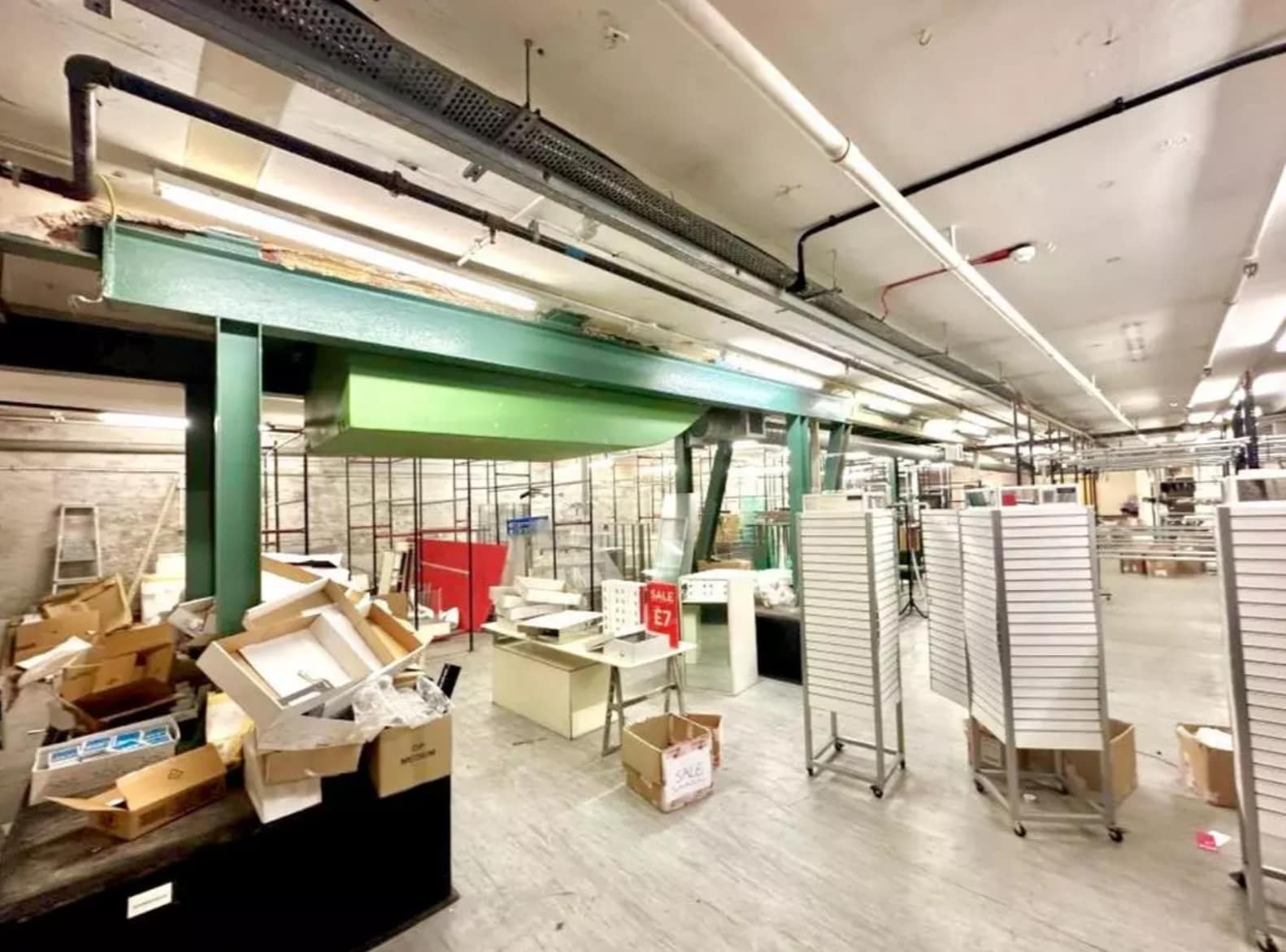 130 High St, Southend On Sea for lease Interior Photo- Image 1 of 3