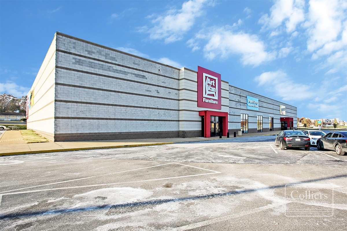 925 Northwest Plaza Dr, Saint Ann, MO for sale Building Photo- Image 1 of 1