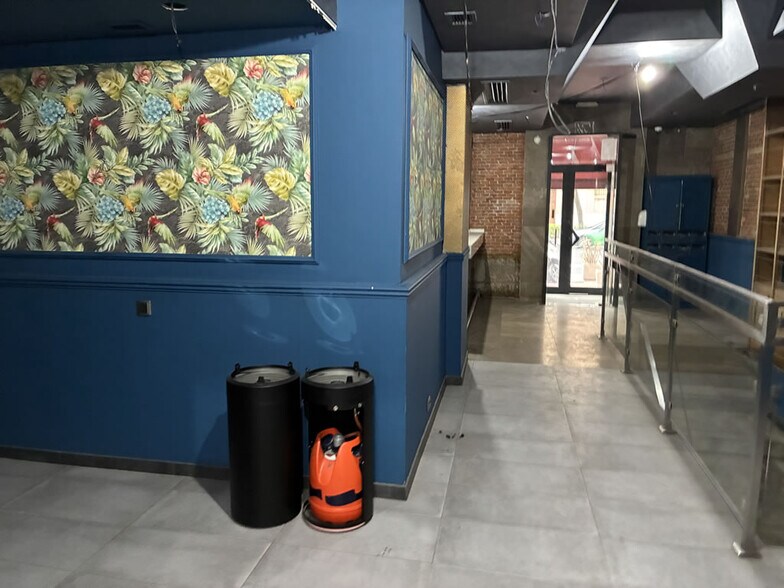 Retail in Madrid, Madrid for lease - Building Photo - Image 3 of 7