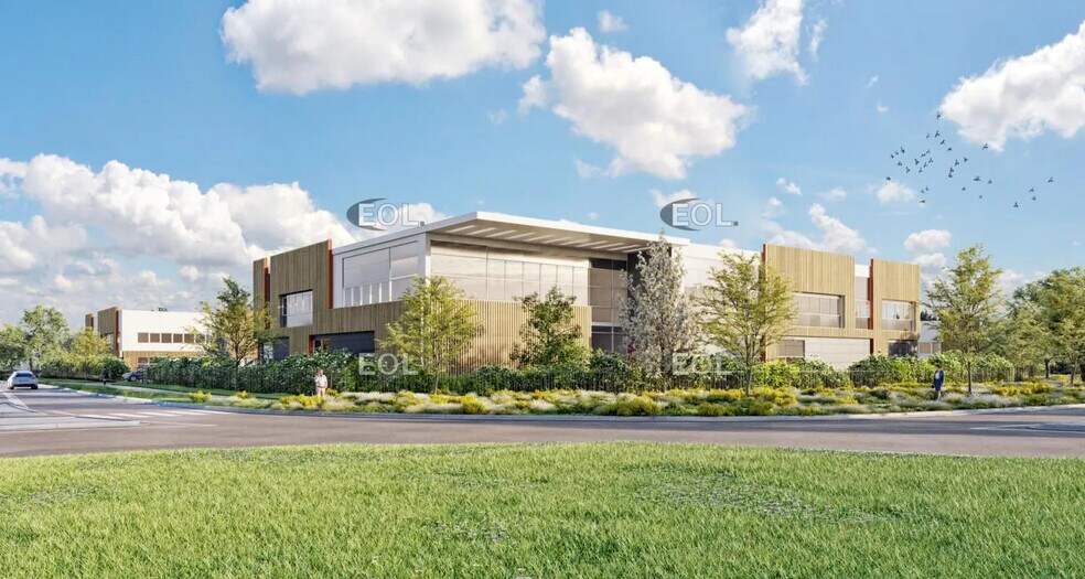 Flex in Louvres for lease - Building Photo - Image 1 of 4