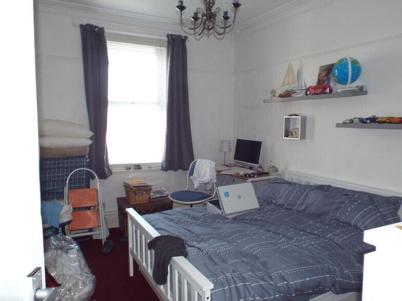 2 Esplanade, Burnham On Sea for sale - Building Photo - Image 3 of 26