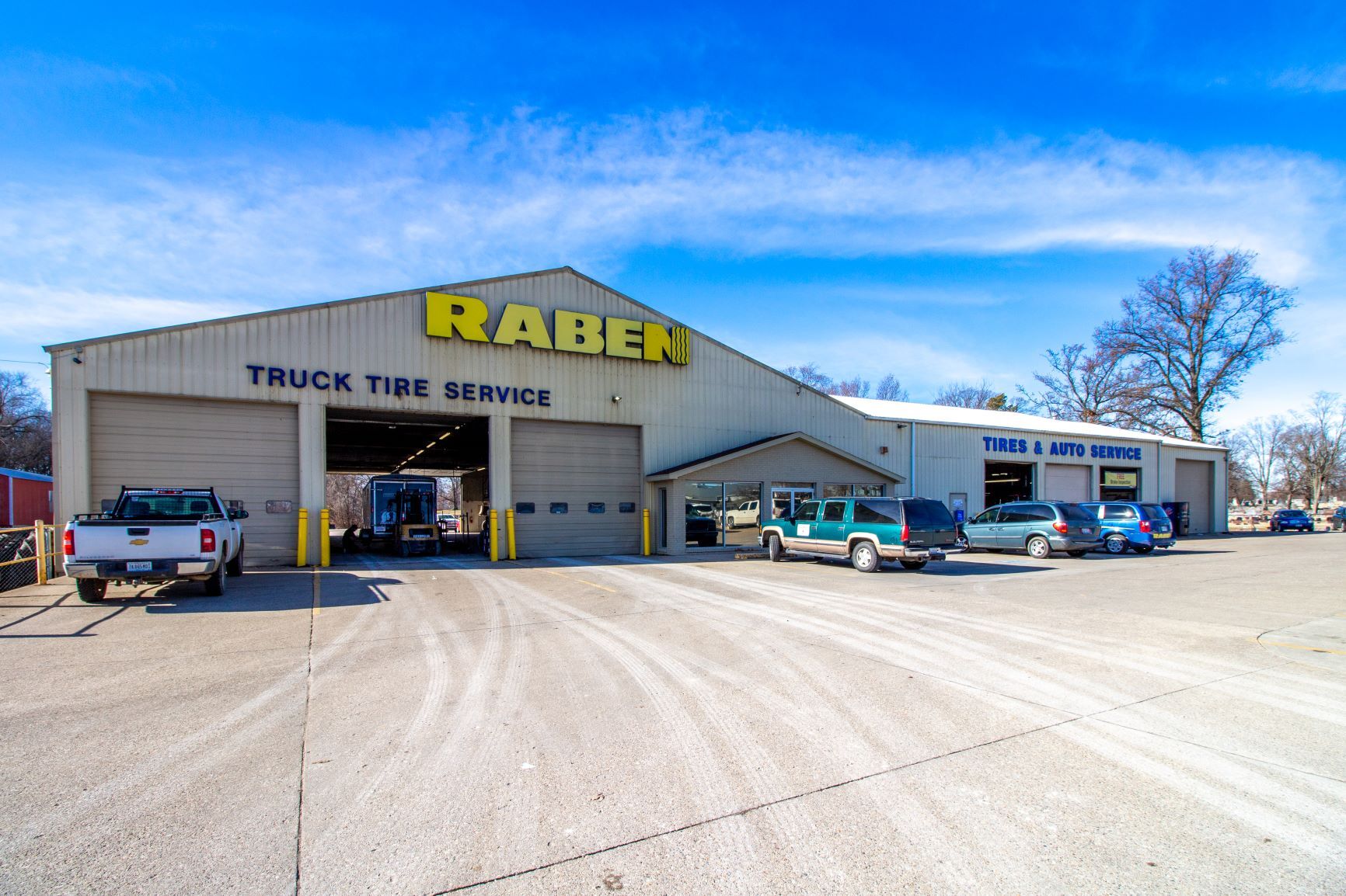 1111 Willow St, Vincennes, IN for sale Primary Photo- Image 1 of 1