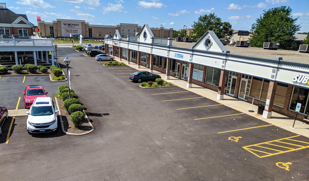 1125-1145 Milwaukee Ave, Riverwoods, IL for lease - Building Photo - Image 3 of 12