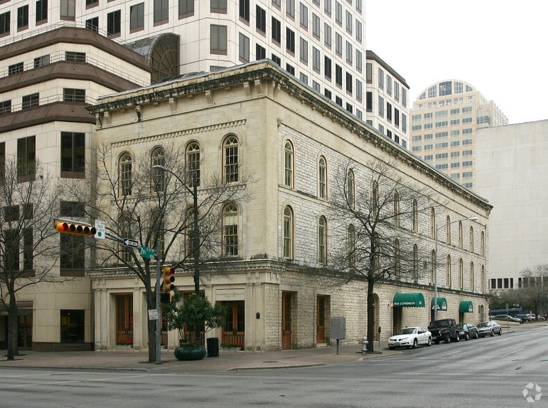 620 Congress Ave, Austin, TX for lease - Building Photo - Image 3 of 15