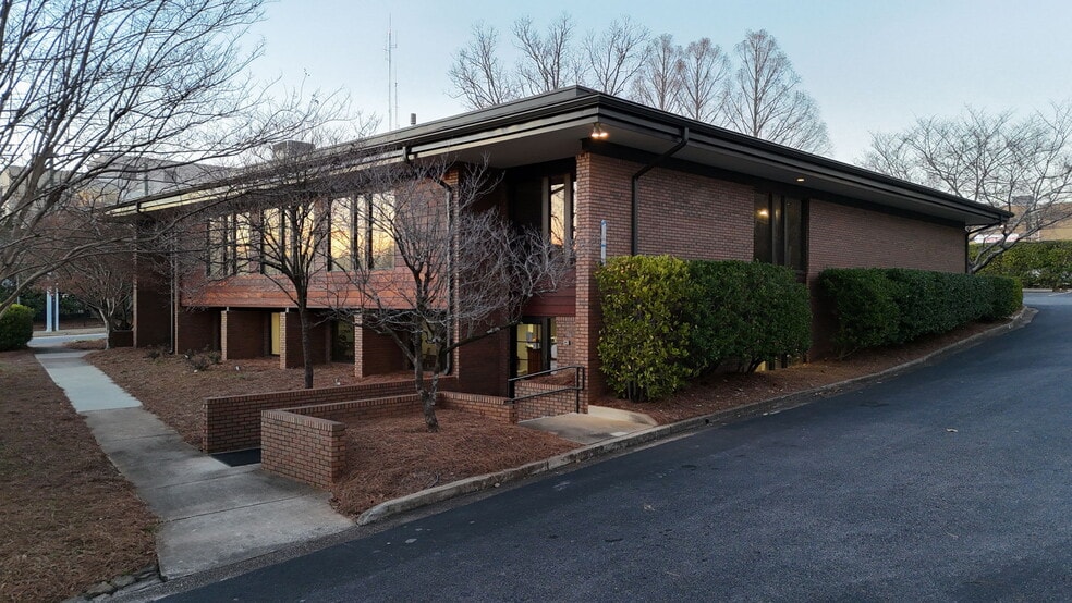 195 King Ave, Athens, GA for lease - Building Photo - Image 2 of 75