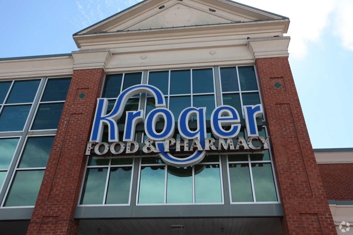 400 Eisenhower Pky, Macon, GA for sale Primary Photo- Image 1 of 1