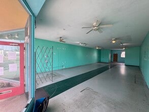 1409-1413 N Coast Hwy, Oceanside, CA for lease Interior Photo- Image 2 of 3