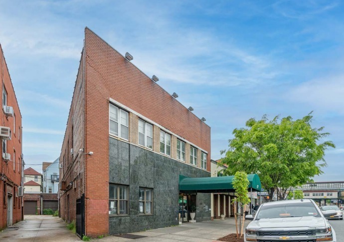 1725-1727 Crosby Ave, Bronx, NY for lease - Building Photo - Image 2 of 7