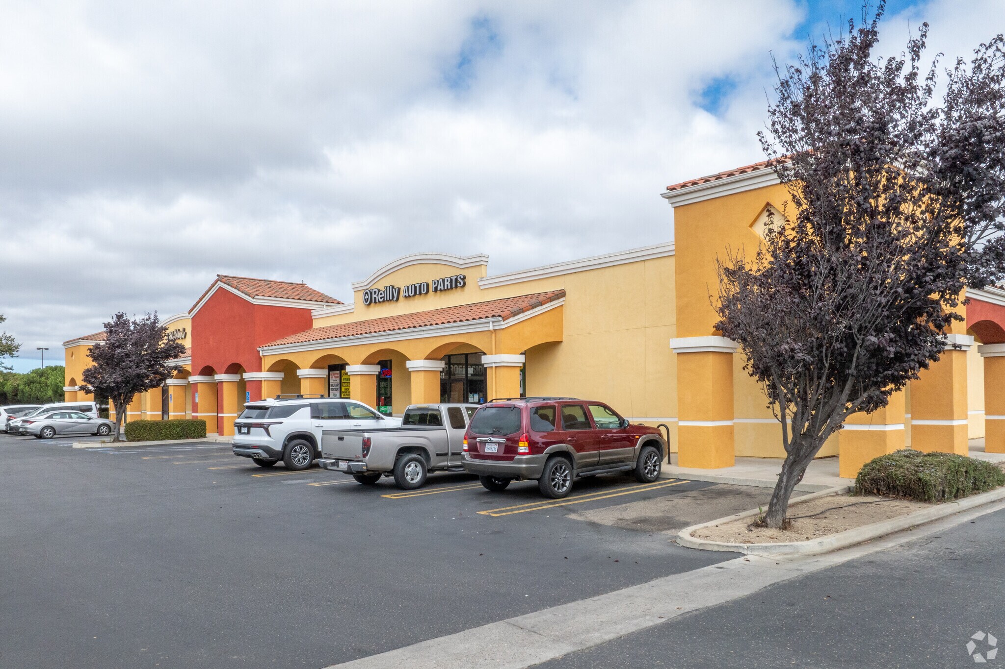 511-521 W Central Ave, Lompoc, CA for sale Primary Photo- Image 1 of 1