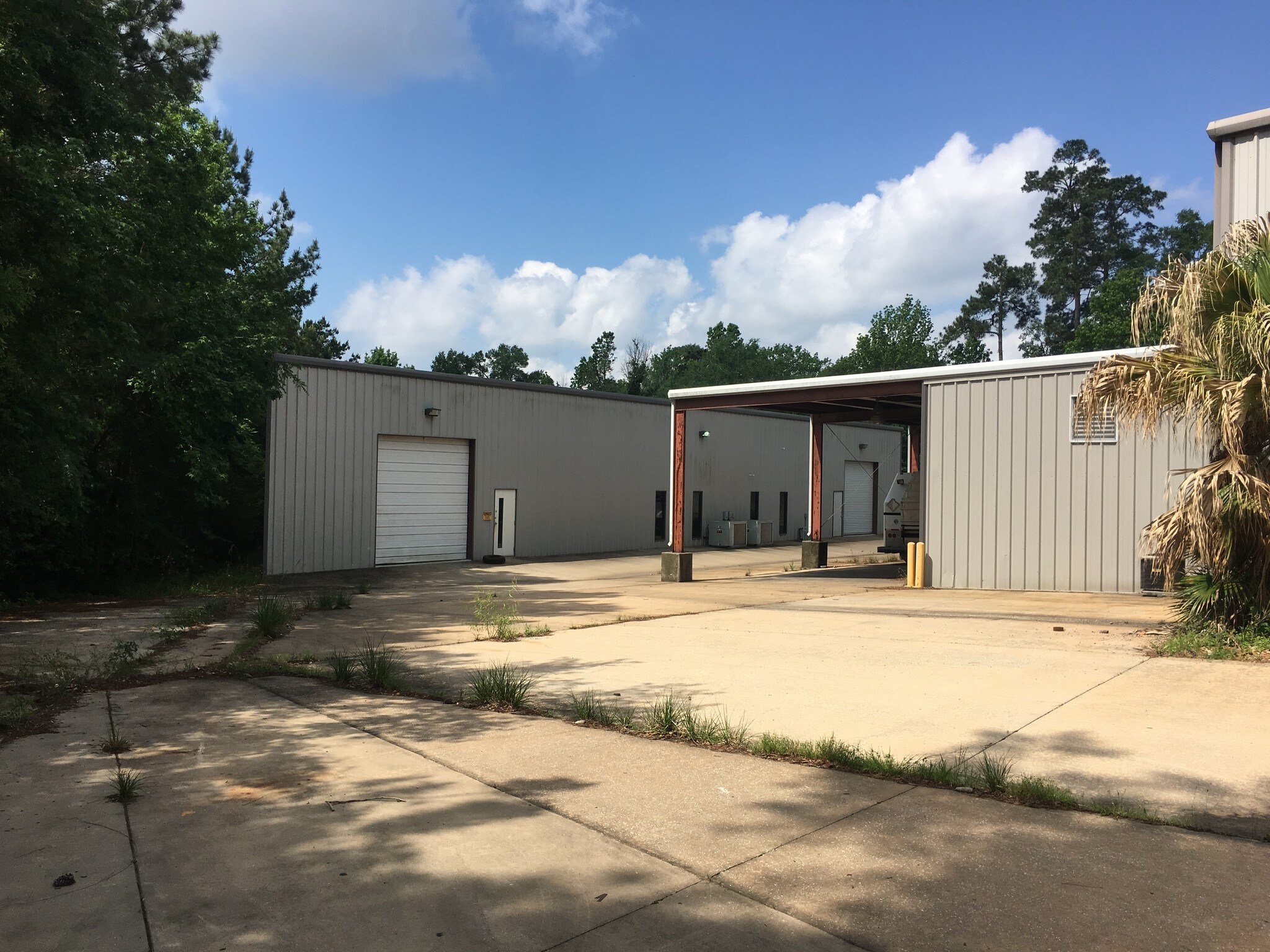 11355 FM 830 Rd, Willis, TX for sale Primary Photo- Image 1 of 1