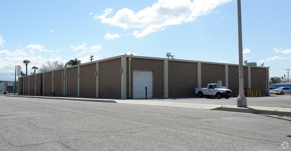 216 S Arrowhead Ave, San Bernardino, CA for lease - Building Photo - Image 3 of 7