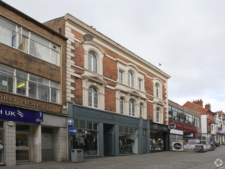 256 High St, Lincoln, LN2 1HW - Retail for Lease | LoopNet