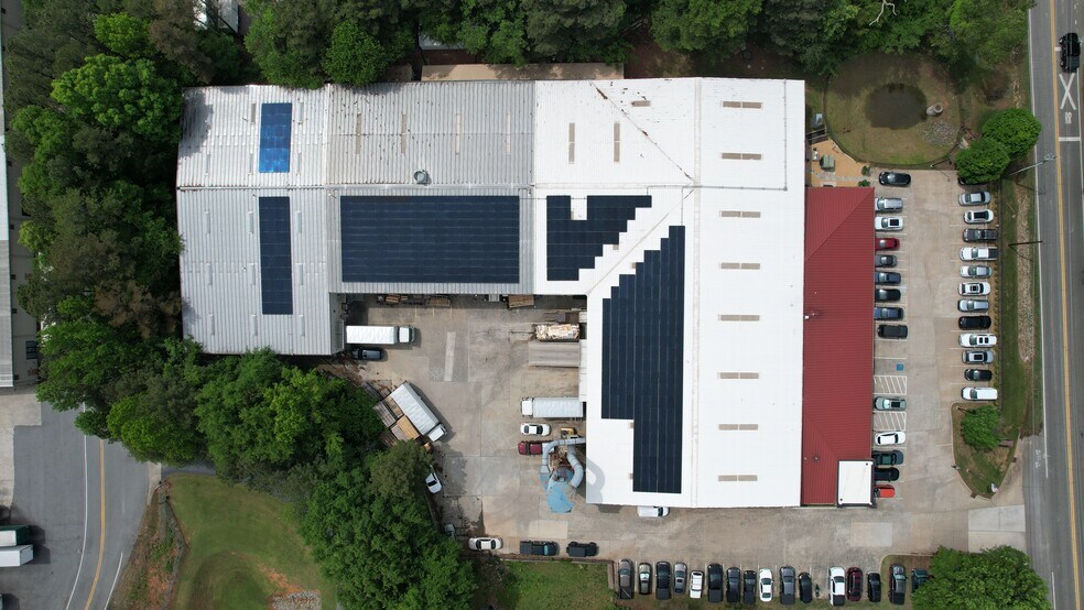 850 Univeter Rd, Canton, GA for lease - Building Photo - Image 3 of 4