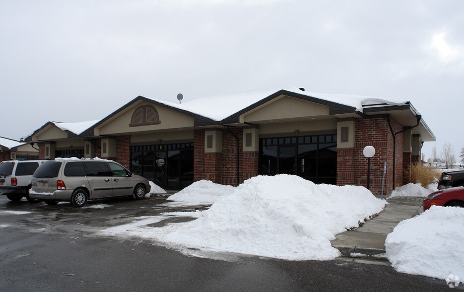 1448 N 2000 W, Clinton, UT for sale - Primary Photo - Image 1 of 1