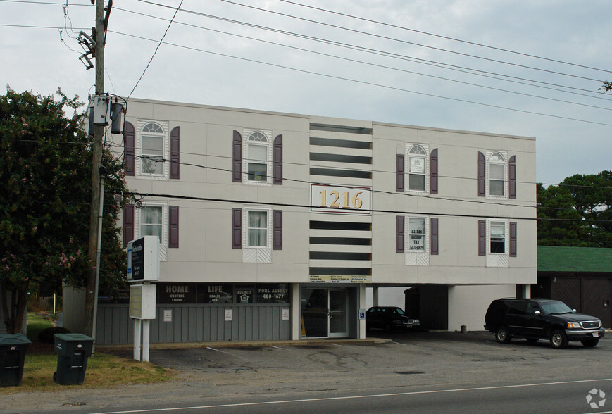 1216 E Little Creek Rd, Norfolk, VA for lease - Primary Photo - Image 1 of 3