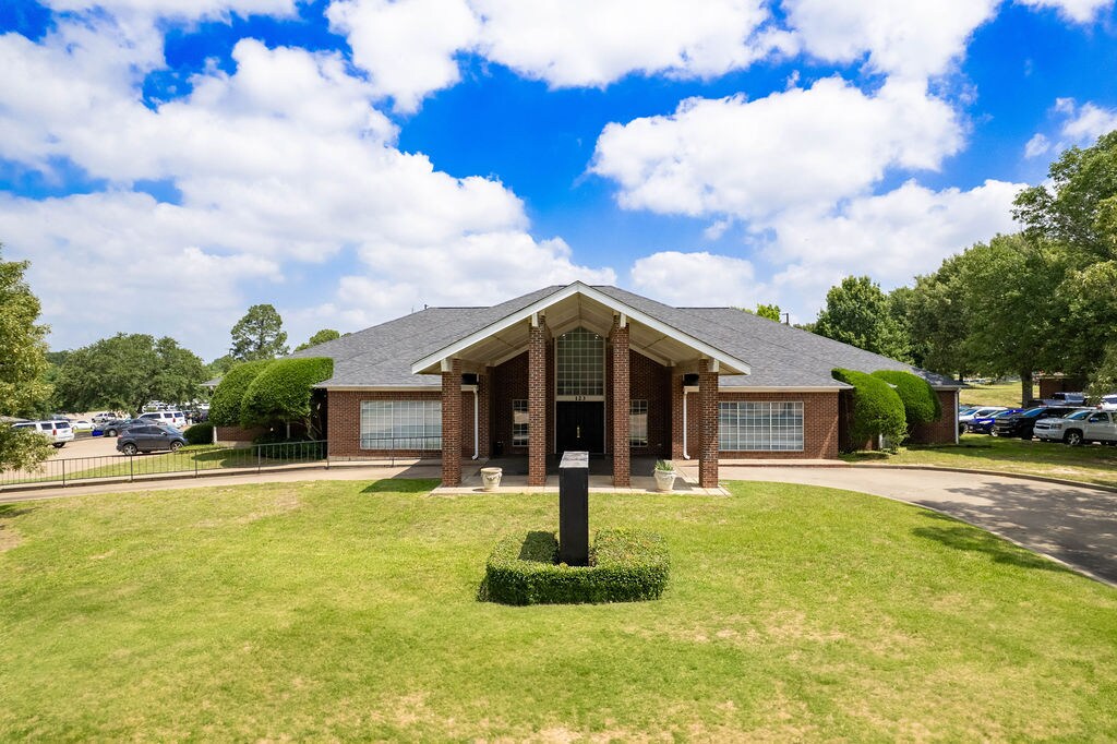 123 Medical Dr, Palestine, TX for sale Building Photo- Image 1 of 29