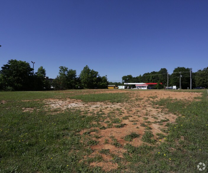 1310 Charlotte Hwy, Lancaster, SC for sale - Primary Photo - Image 1 of 1