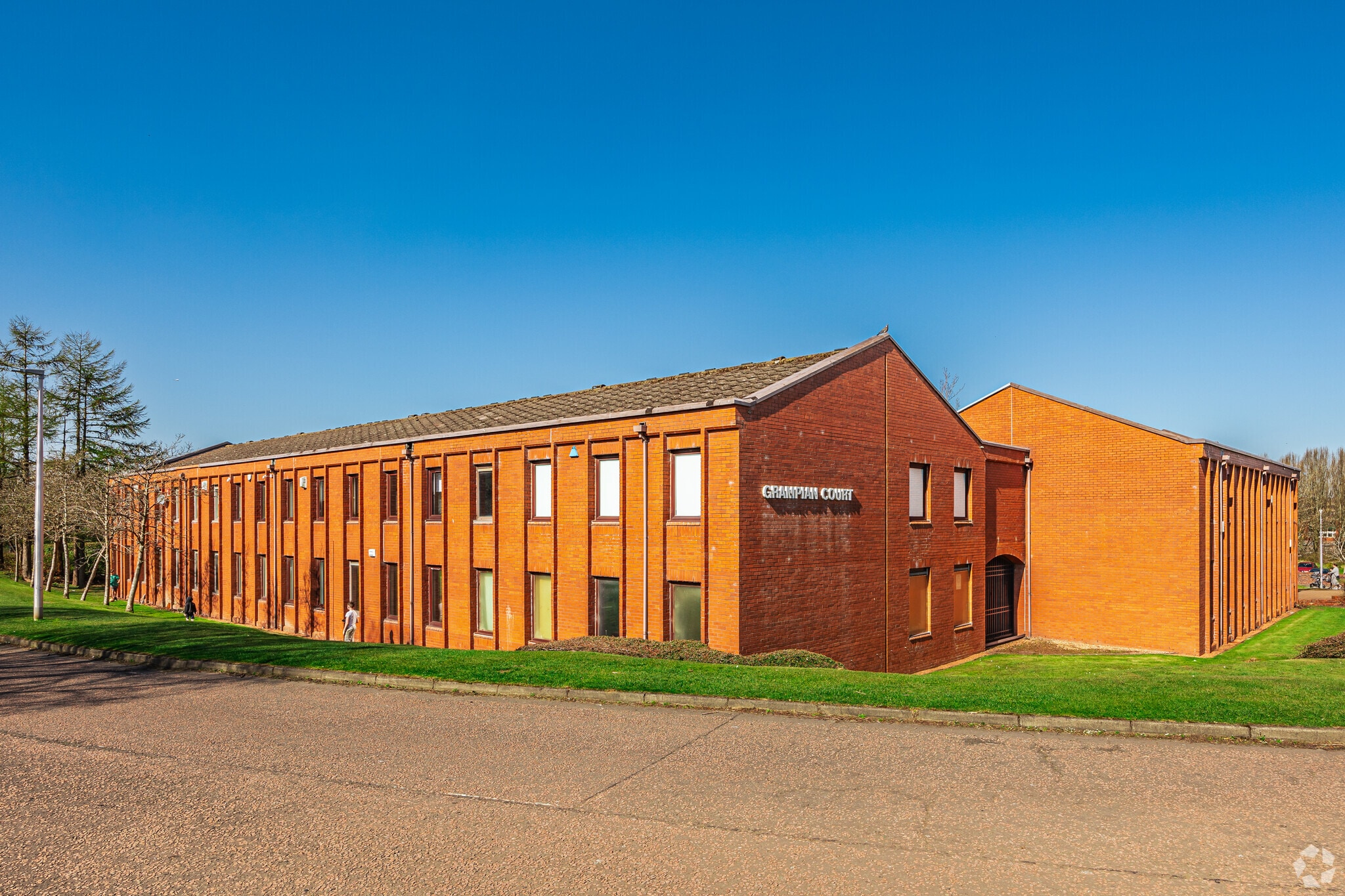 Beveridge Sq, Livingston for lease Primary Photo- Image 1 of 3