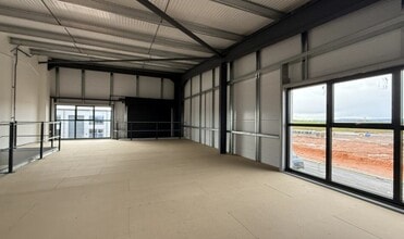 De Havilland Rd, Clyst Honiton for lease Interior Photo- Image 2 of 3