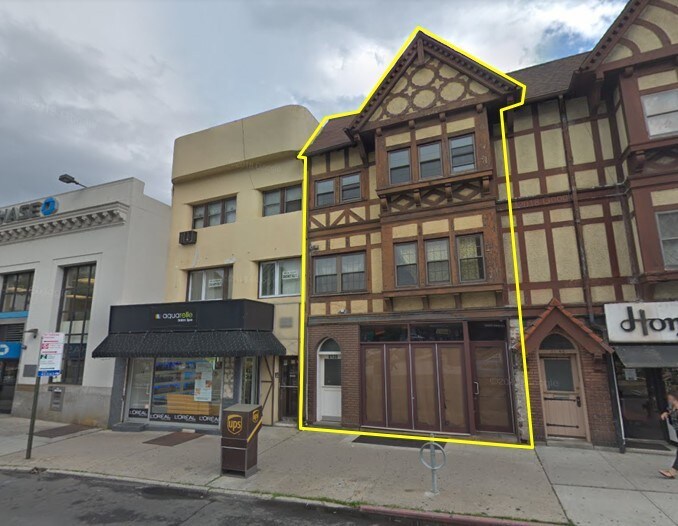 8139 Lefferts Blvd, Kew Gardens, NY 11415