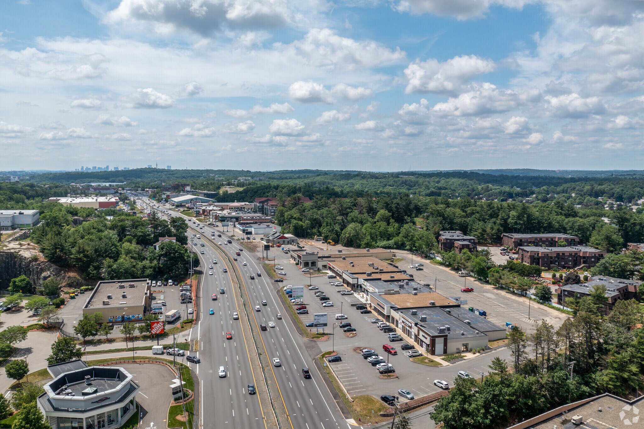 723759 Broadway, Saugus, MA 01906 Hillside Plaza