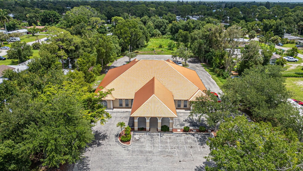 150 Pondella Rd North Fort Myers - 150 Pondella Rd North Fort Myers FL Building Photo 1 Large