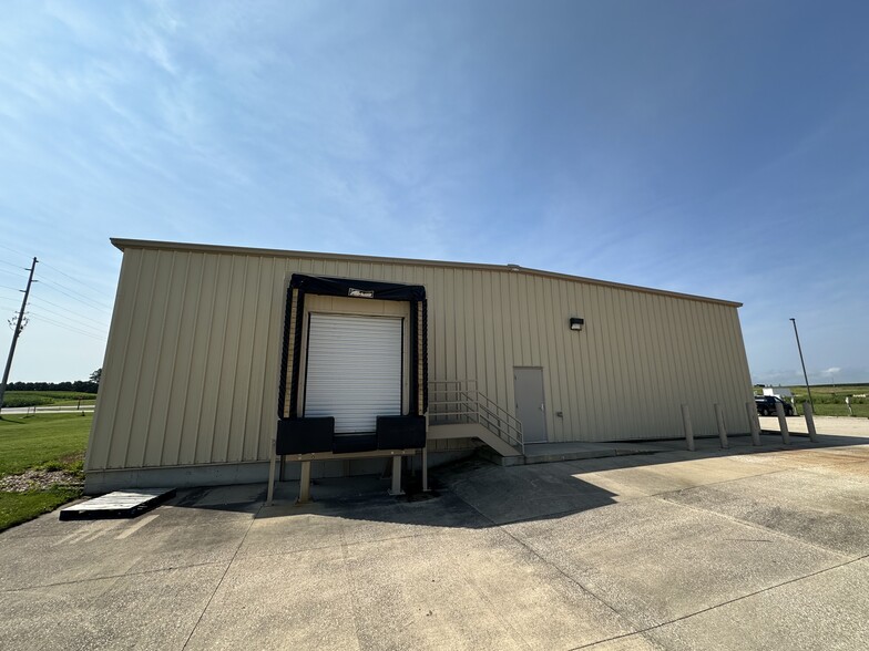 100 N Industrial Pky, West Union, IA for sale - Building Photo - Image 2 of 5