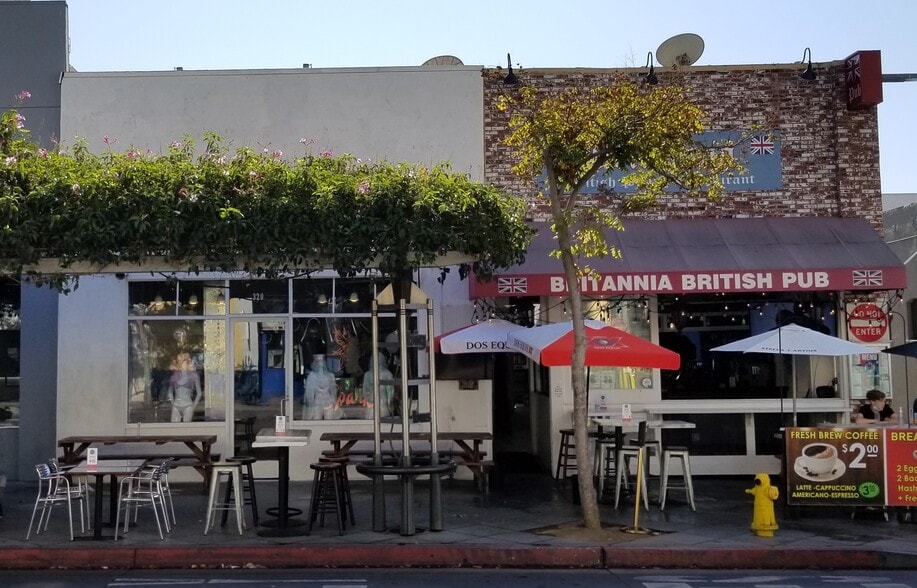 318-320 Santa Monica Blvd, Santa Monica, CA for lease - Building Photo - Image 2 of 5