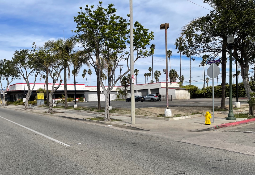 840-858 S Oxnard Blvd, Oxnard, CA for sale Building Photo- Image 1 of 10
