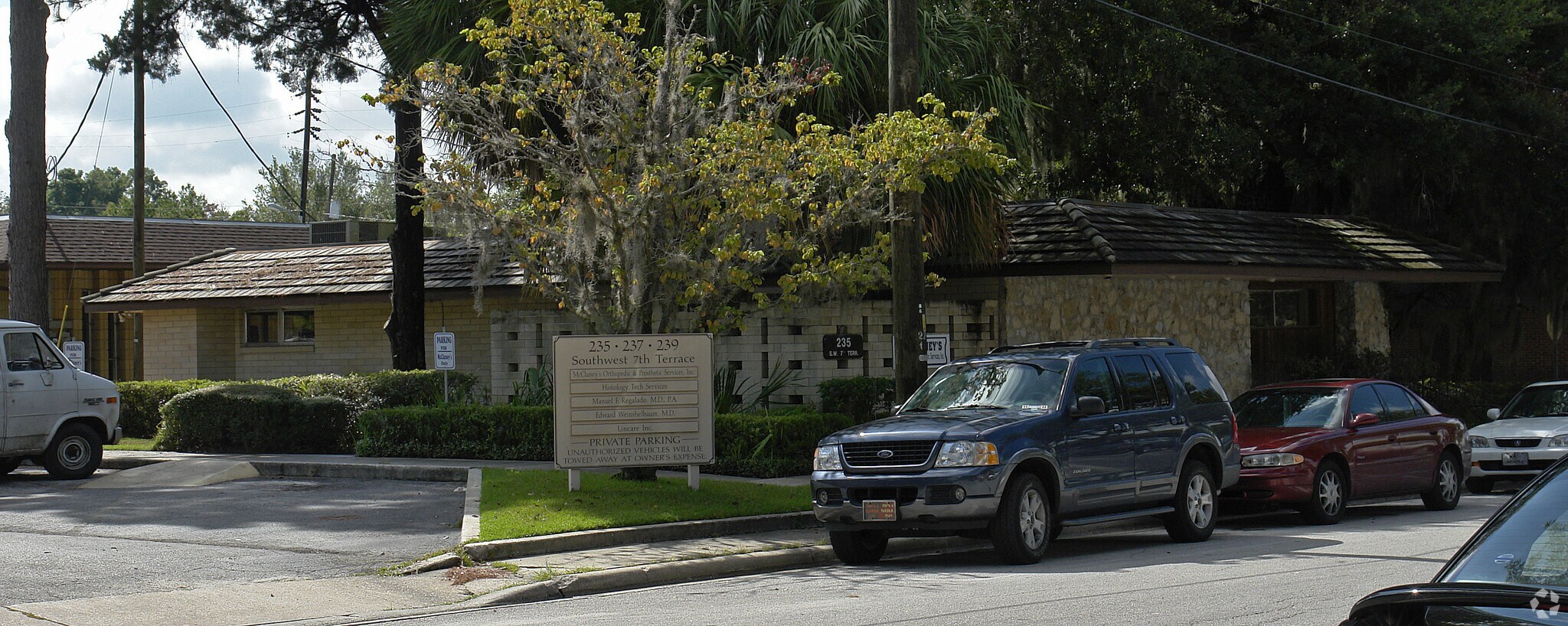 241 SW 7th Ter, Gainesville, FL for sale Primary Photo- Image 1 of 1