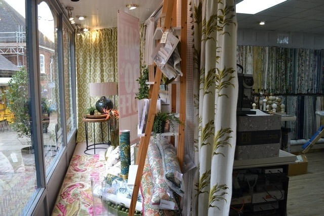 9-13 Westbrook Walk, Alton for lease Interior Photo- Image 1 of 3