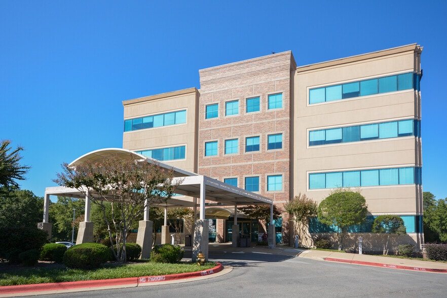 904 Autumn Rd, Little Rock, AR for lease - Building Photo - Image 2 of 10