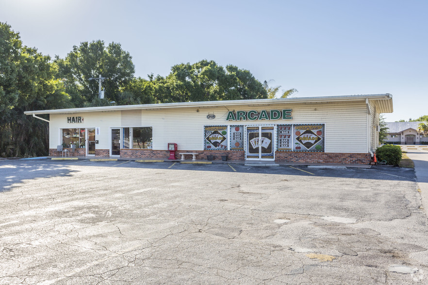 5780 Bayshore Rd, North Fort Myers, FL for sale - Primary Photo - Image 1 of 1