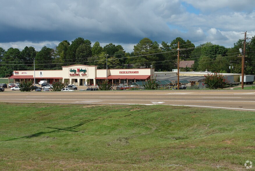 941 Us-80, Clinton, MS for sale - Primary Photo - Image 1 of 1