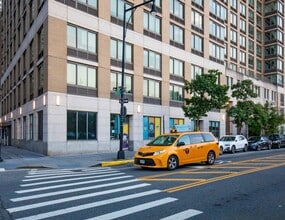 160 Riverside Blvd, New York, NY for lease Interior Photo- Image 1 of 10