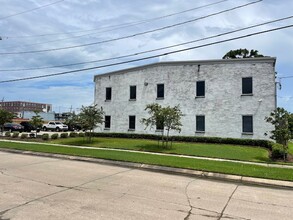 2728 Decatur St, Kenner, LA for lease Building Photo- Image 2 of 16