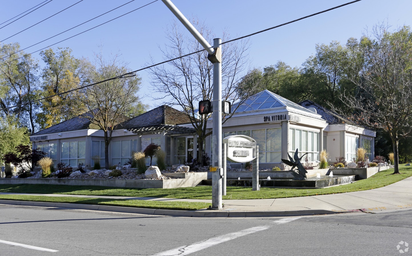 5445 S Highland Dr, Holladay, UT 84117